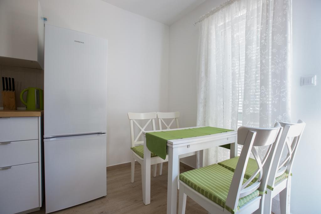 Apartments Irina Ičići Eksteriør billede