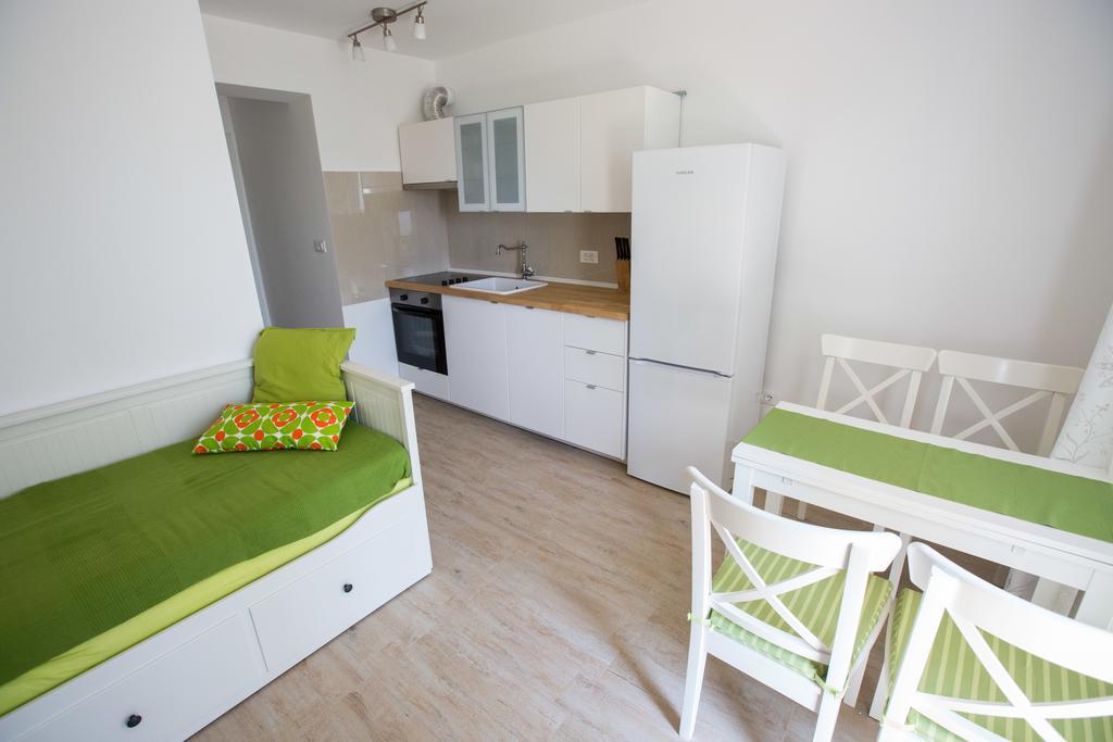 Apartments Irina Ičići Eksteriør billede